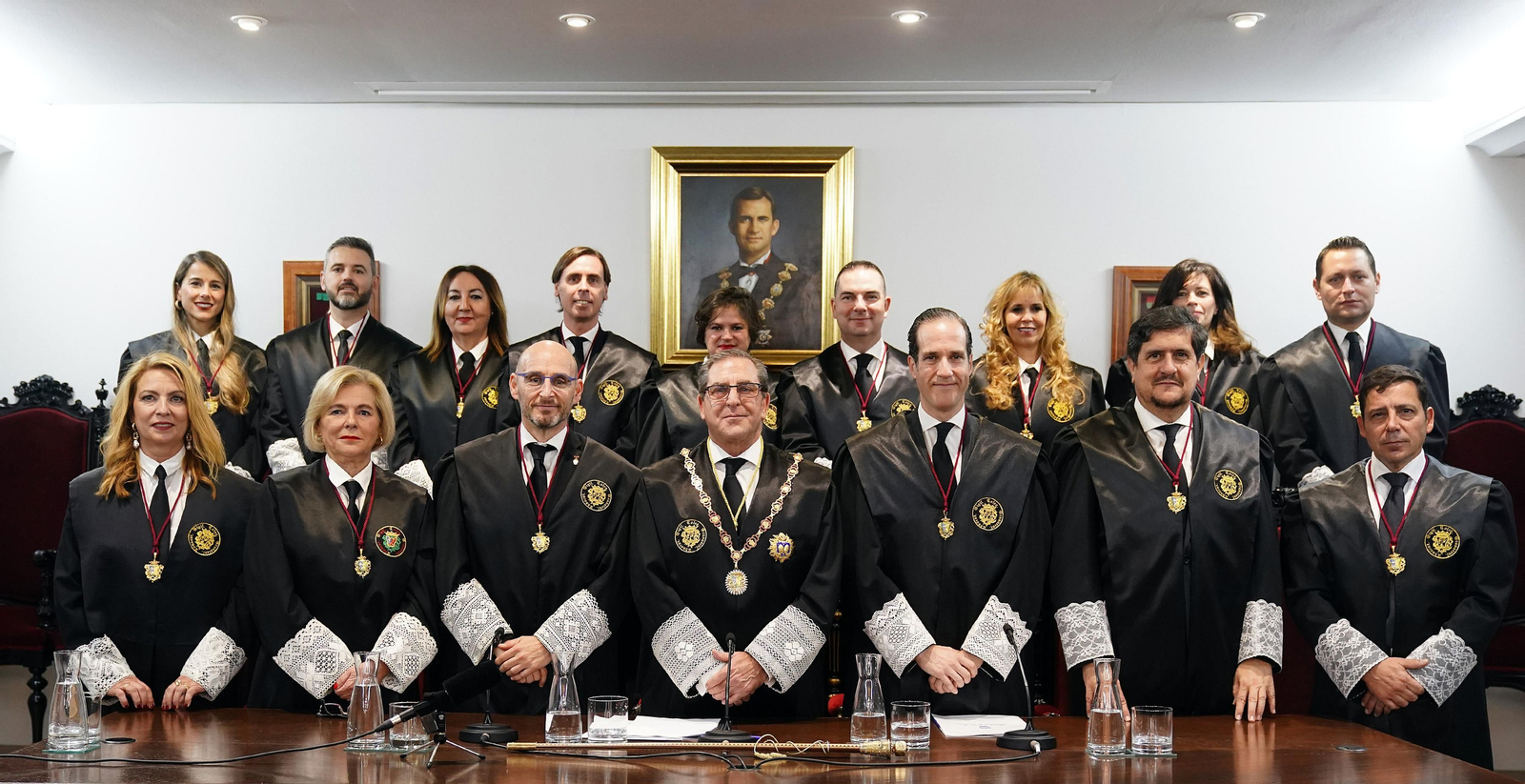 Imagen de los miembros de la nueva Junta del Colegio de Abogados de Granada