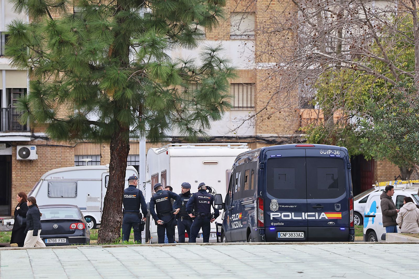 Fotografías del ambiente previo a la Misa funeral por las víctimas del accidente ferroviario