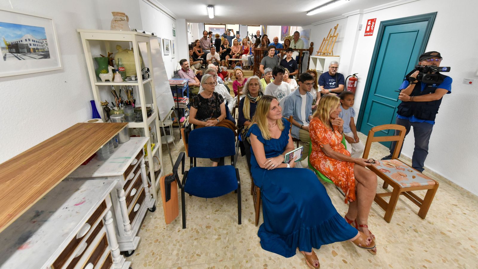 Fotos de la presentación del libro 'Mientras la lluvia' de Jóse Ángel Cadelo