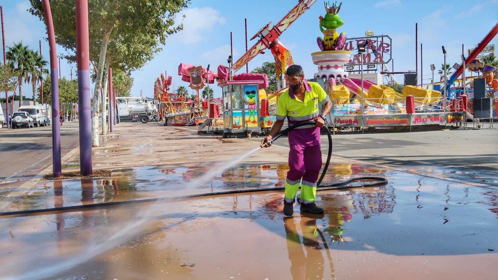 Baldeo en el recinto ferial de Almería.