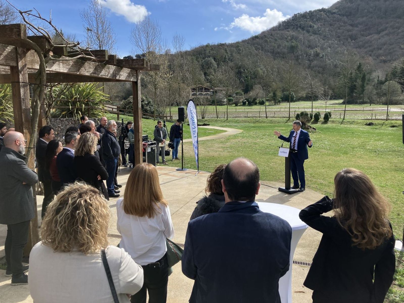La presentación de la nueva fábrica ha contado con la presencia del consejero de Empresa y Trabajo de la Generalitat, Miquel Sámper.