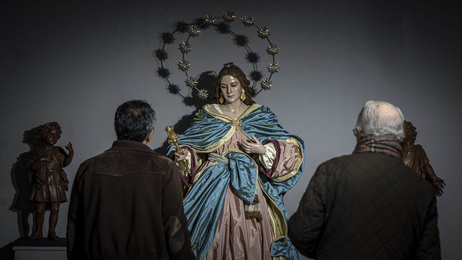 Las imágenes de «El sueño de un niño», la exposición del imaginero Luis González Rey en Cádiz