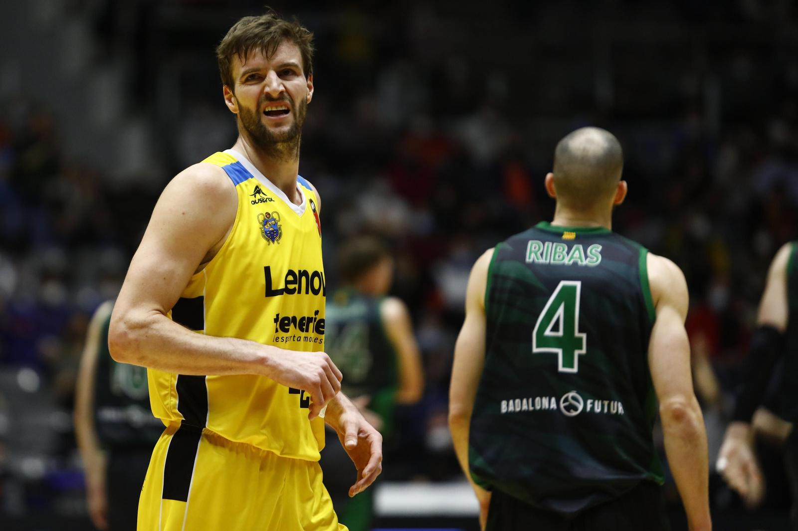 El triunfo de Tenerife sobre Joventut, en imágenes