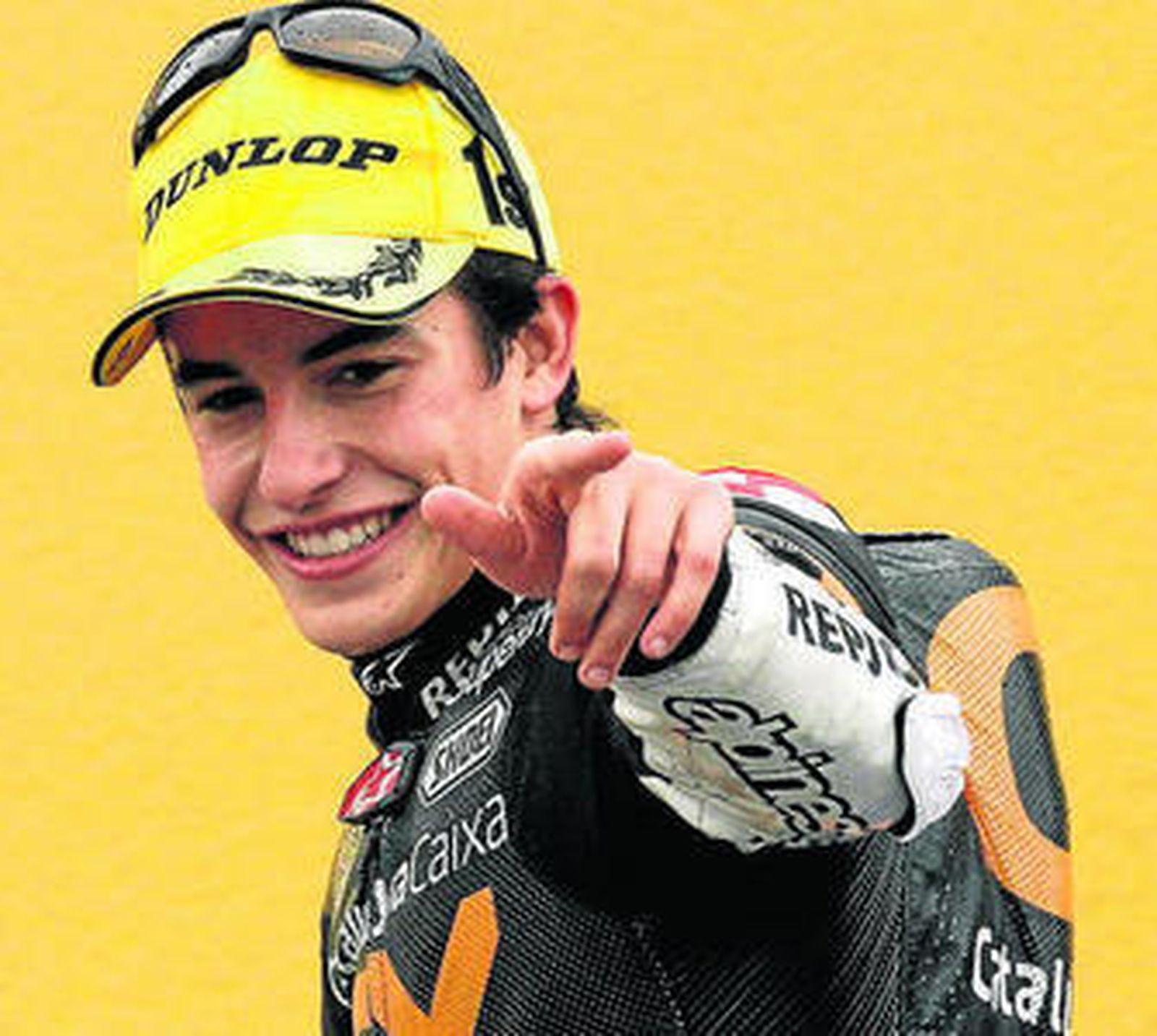 Marc Márquez, tras ganar la carrera de Cheste de Moto2 en 2012.