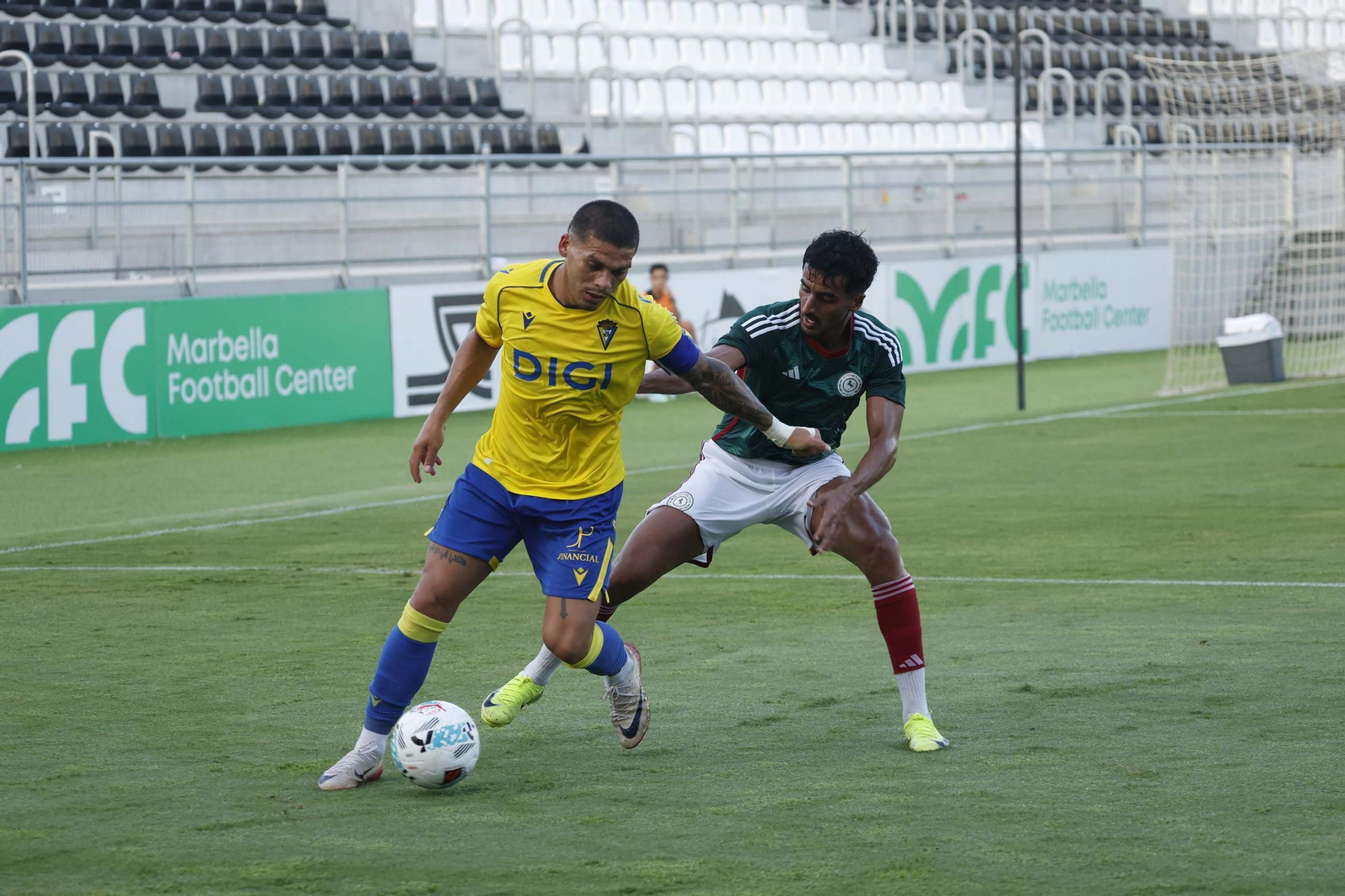 Las fotos del amistoso Cádiz CF - Al Ettifaq de Arabia Saudí en La Línea