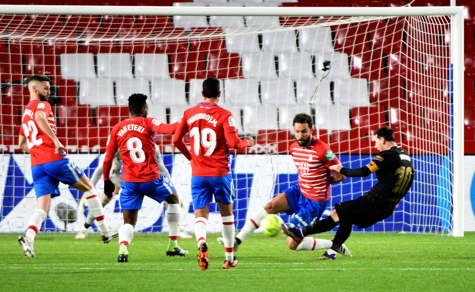 El Barça no se le ha dado nada bien al Granada en lo que va de temporada.