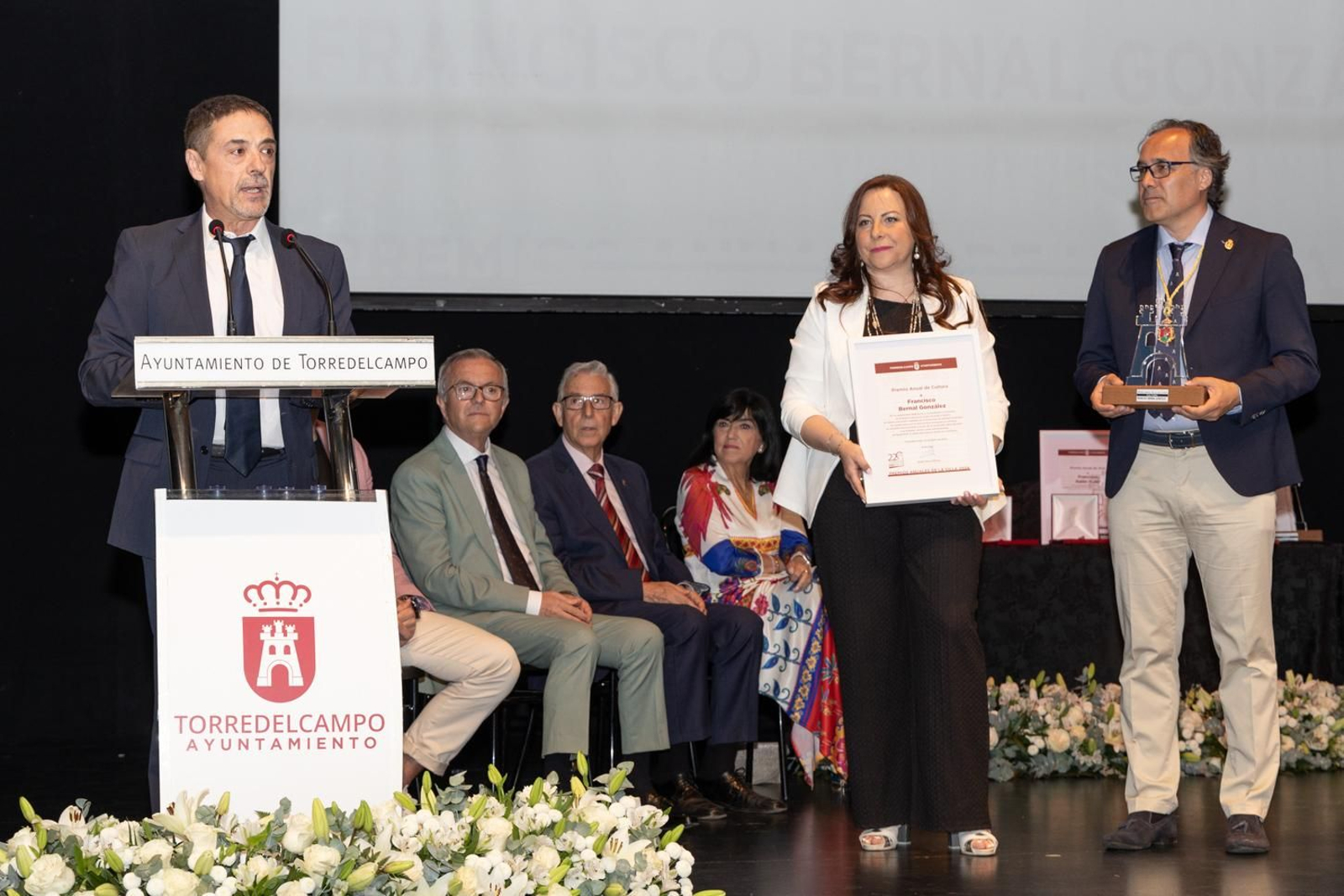 Estas son las imágenes de la entrega de los Premios Villa de Torredelcampo 2024