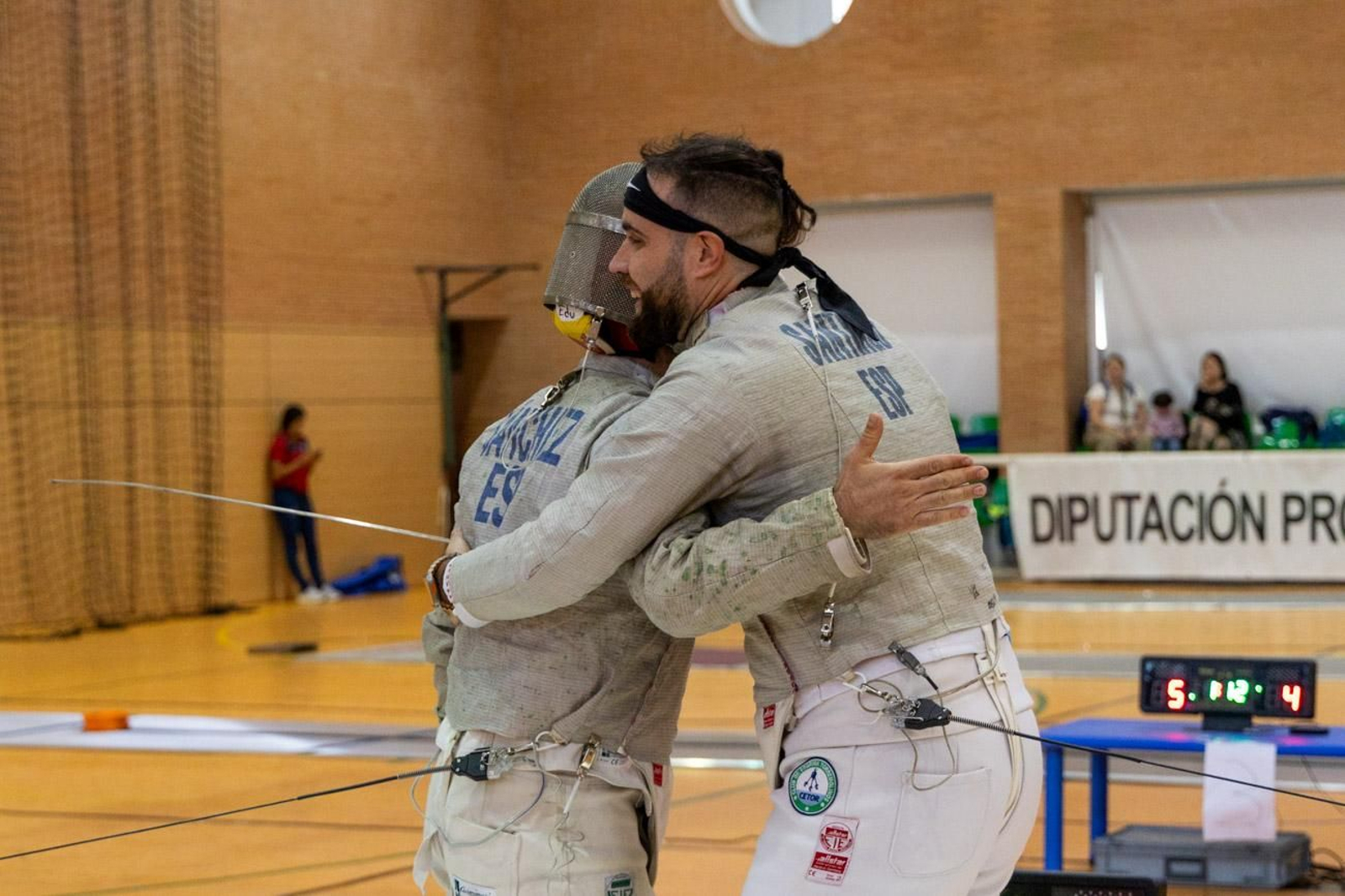 En imágenes: inclusión y espectáculo deportivo en la X Torneo de Esgrima Ciudad de Jaén