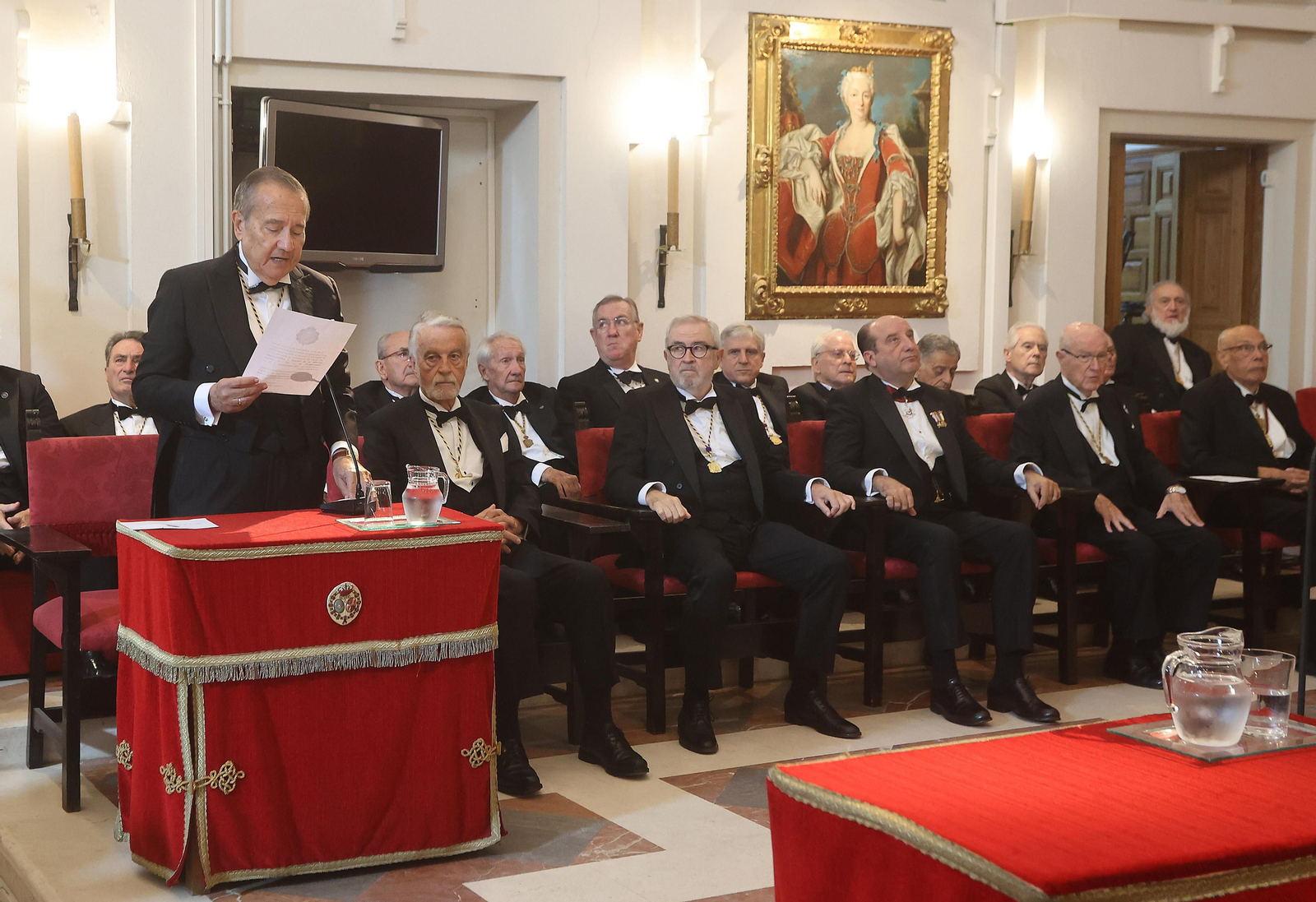SALVADOR MORALES CONDE TOMA POSESION DE LA PLAZA DE ACADEMICO DE NUMERO DE LA REAL ACADEMIA DE MEDICINA Y CIRUJIA DE SEVILLA