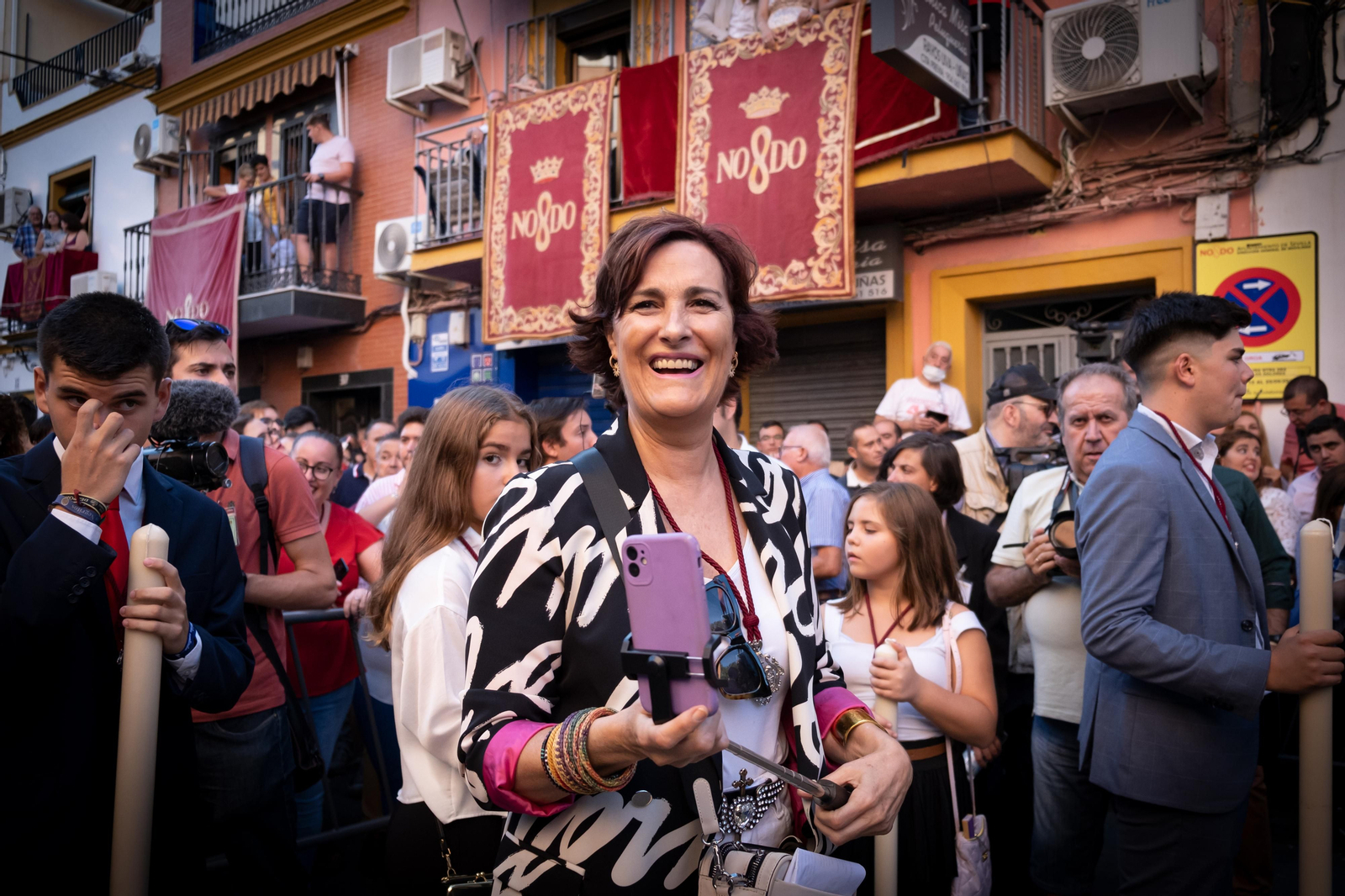 La procesión extraordinaria de la Virgen de los Dolores del Cerro del Águila, en imágenes