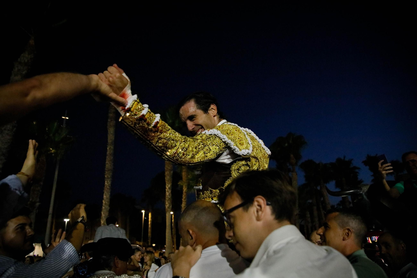 Imágenes de la corrida de toros en Roquetas de Mar