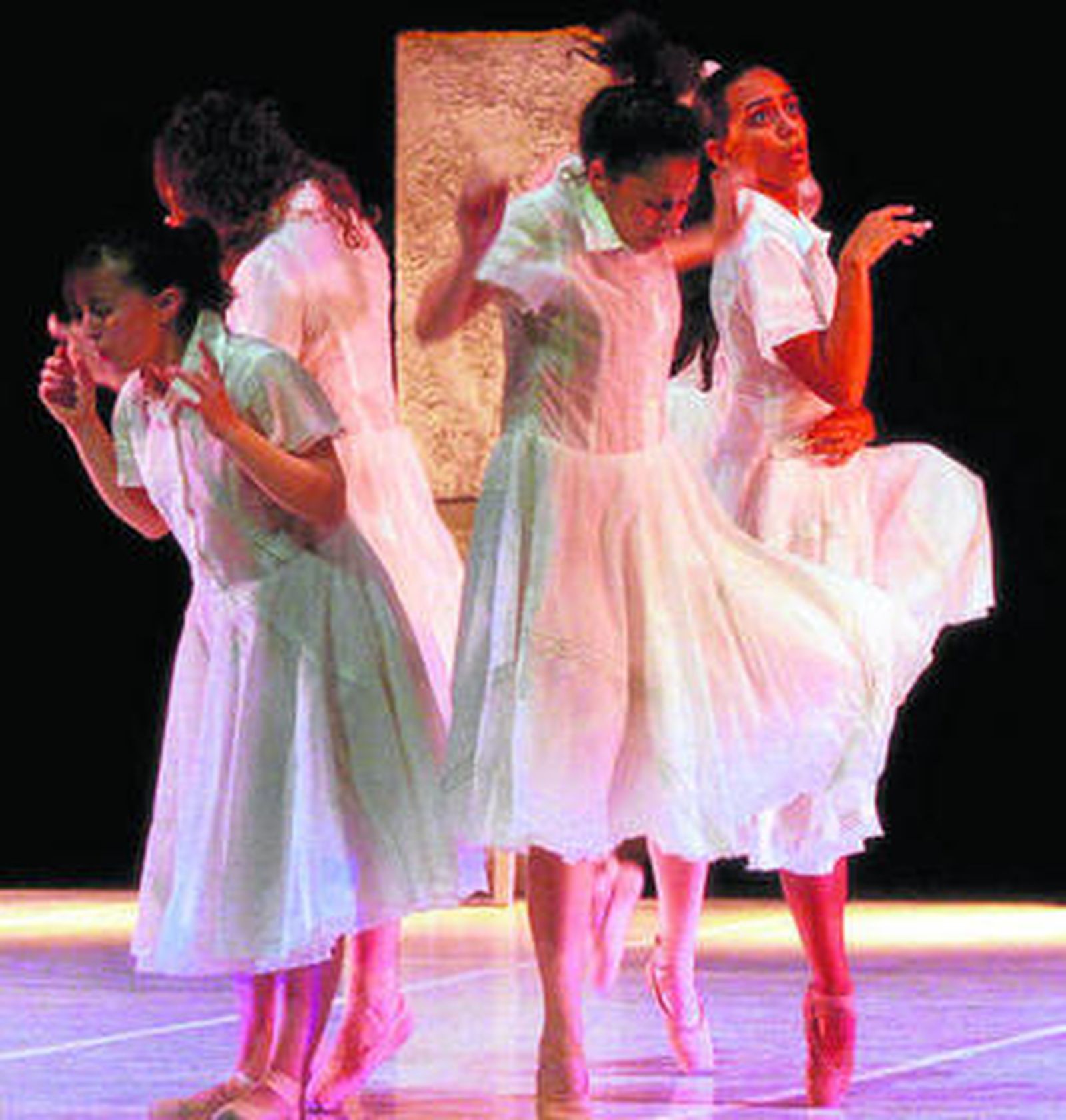 Espectáculo de danza representado en la MUDA de Málaga.