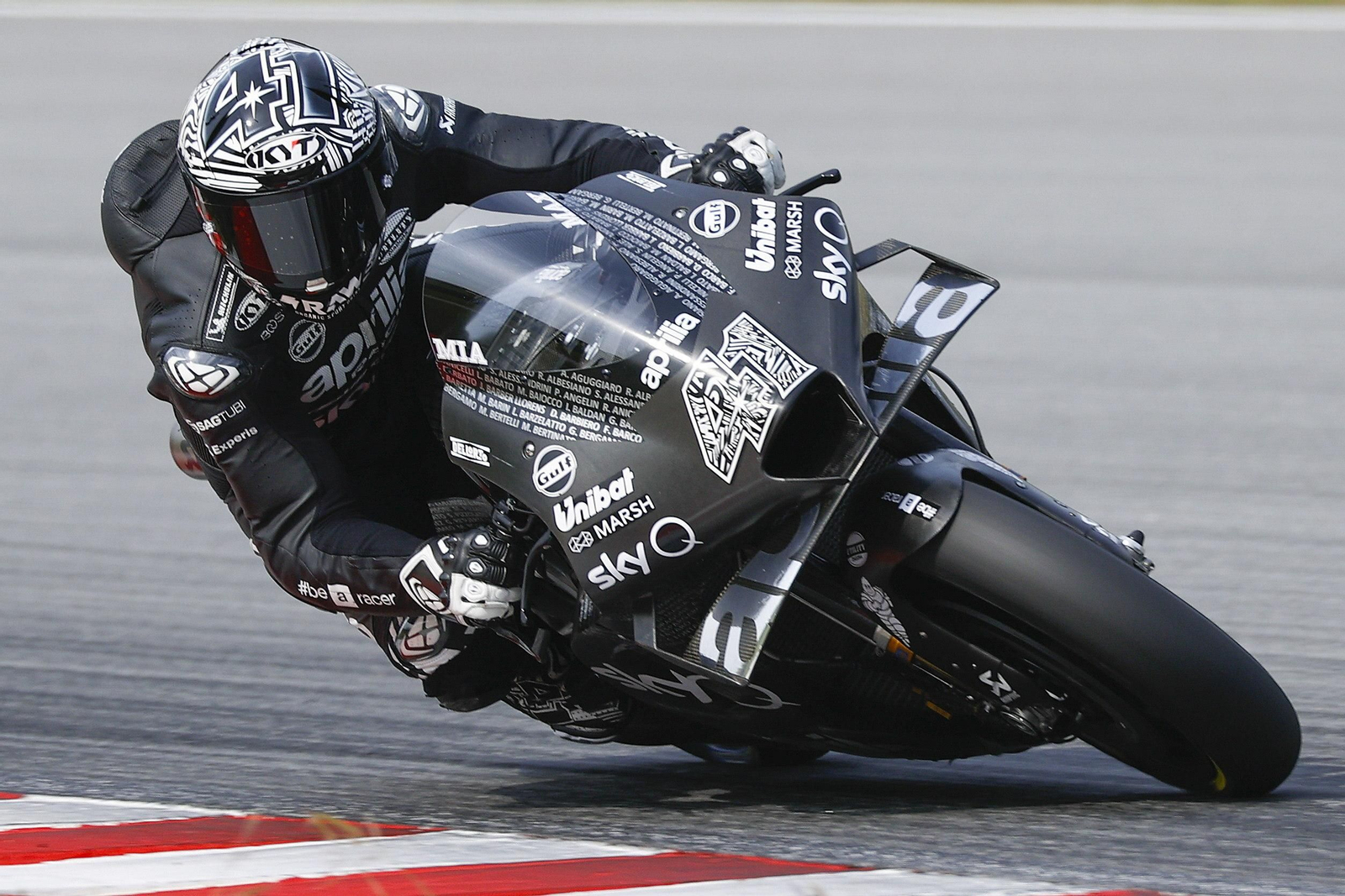 Imágenes del segundo día del Test Oficial de Sepang