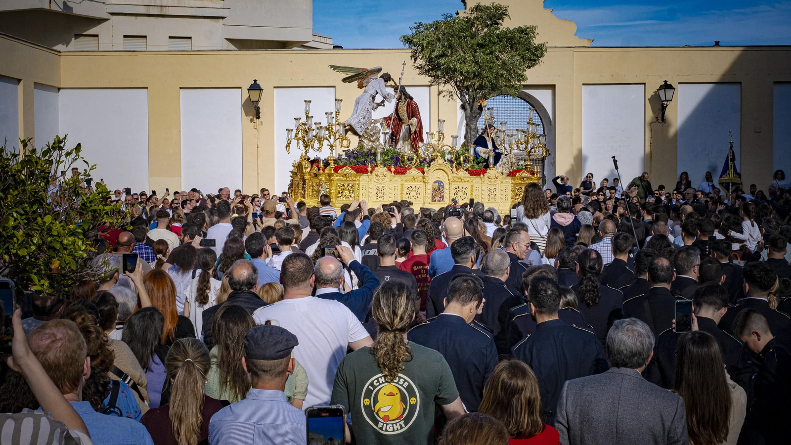 Imágenes de la salida de El Huerto en la Semana Santa de Cádiz 2025