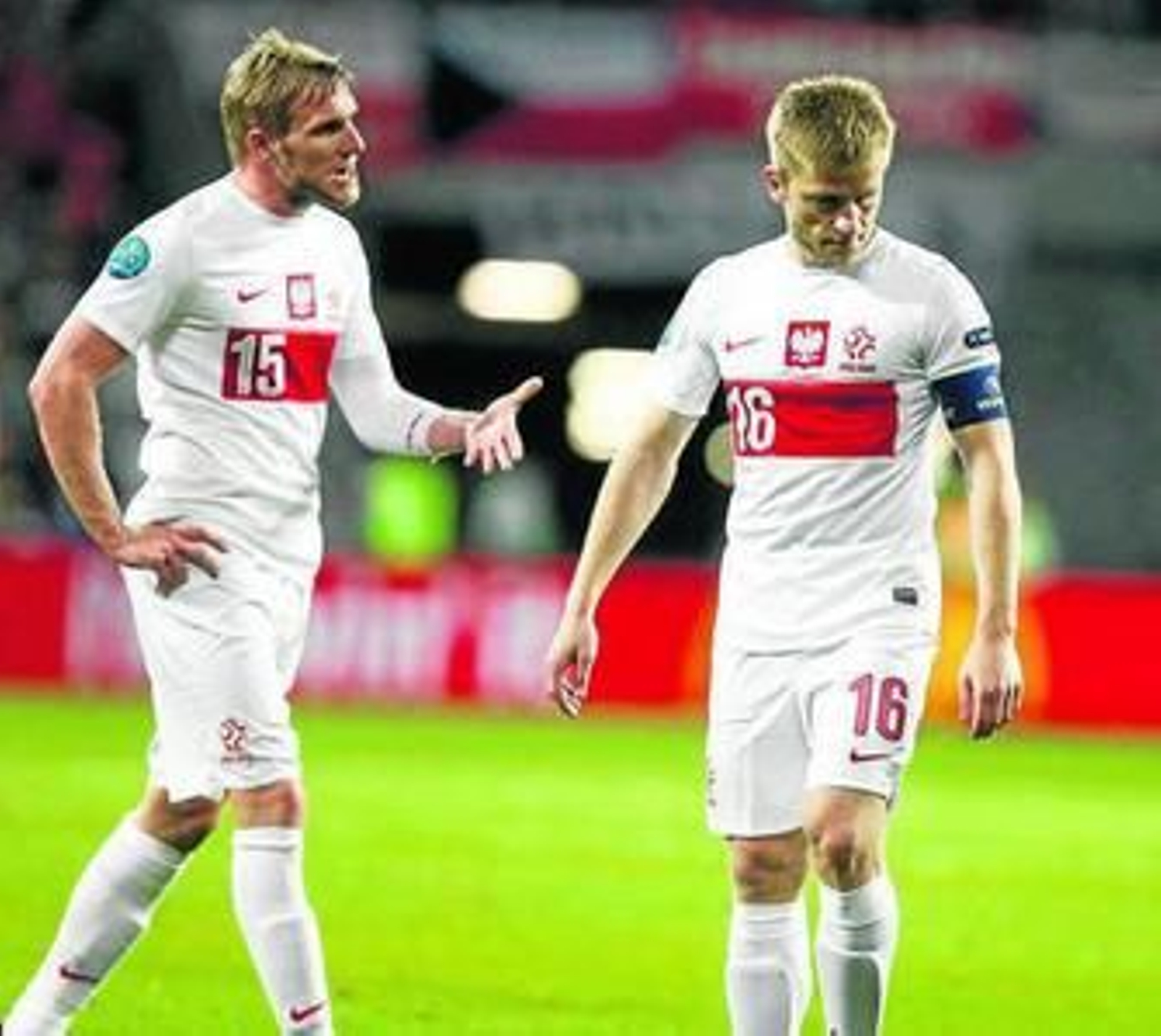Perquis se dirige a Blaszczykowski en la pasada Eurocopa.