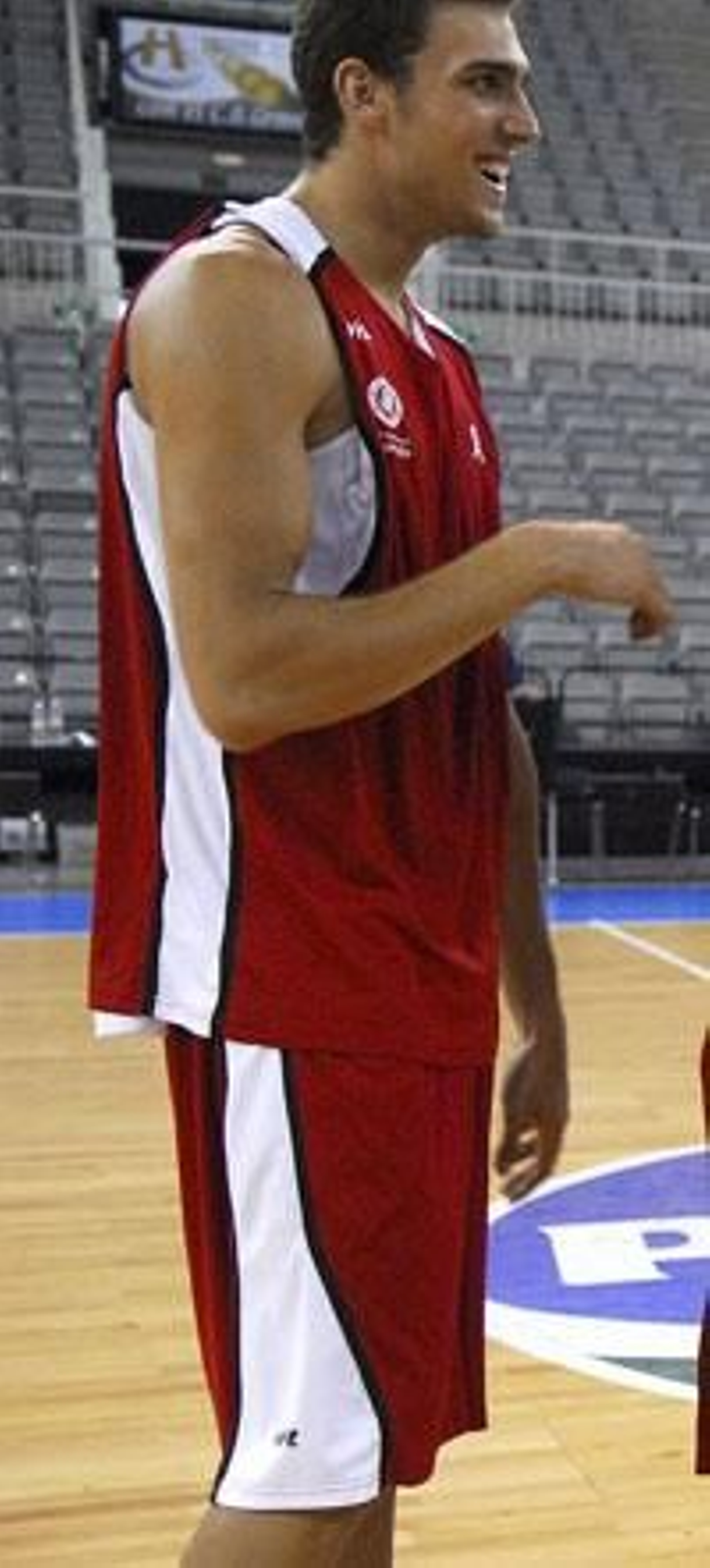 El CB Granada confirma el fichaje del granadino Pablo Aguilar por cuatro temporadas