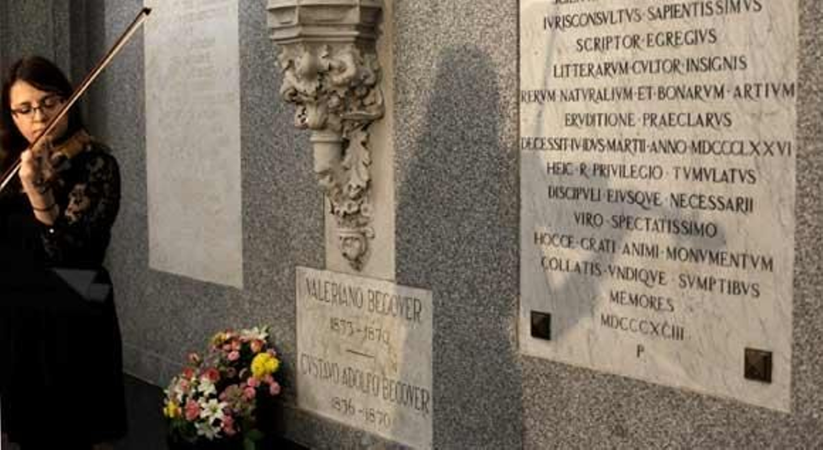 "...pero siempre habrá poesía"