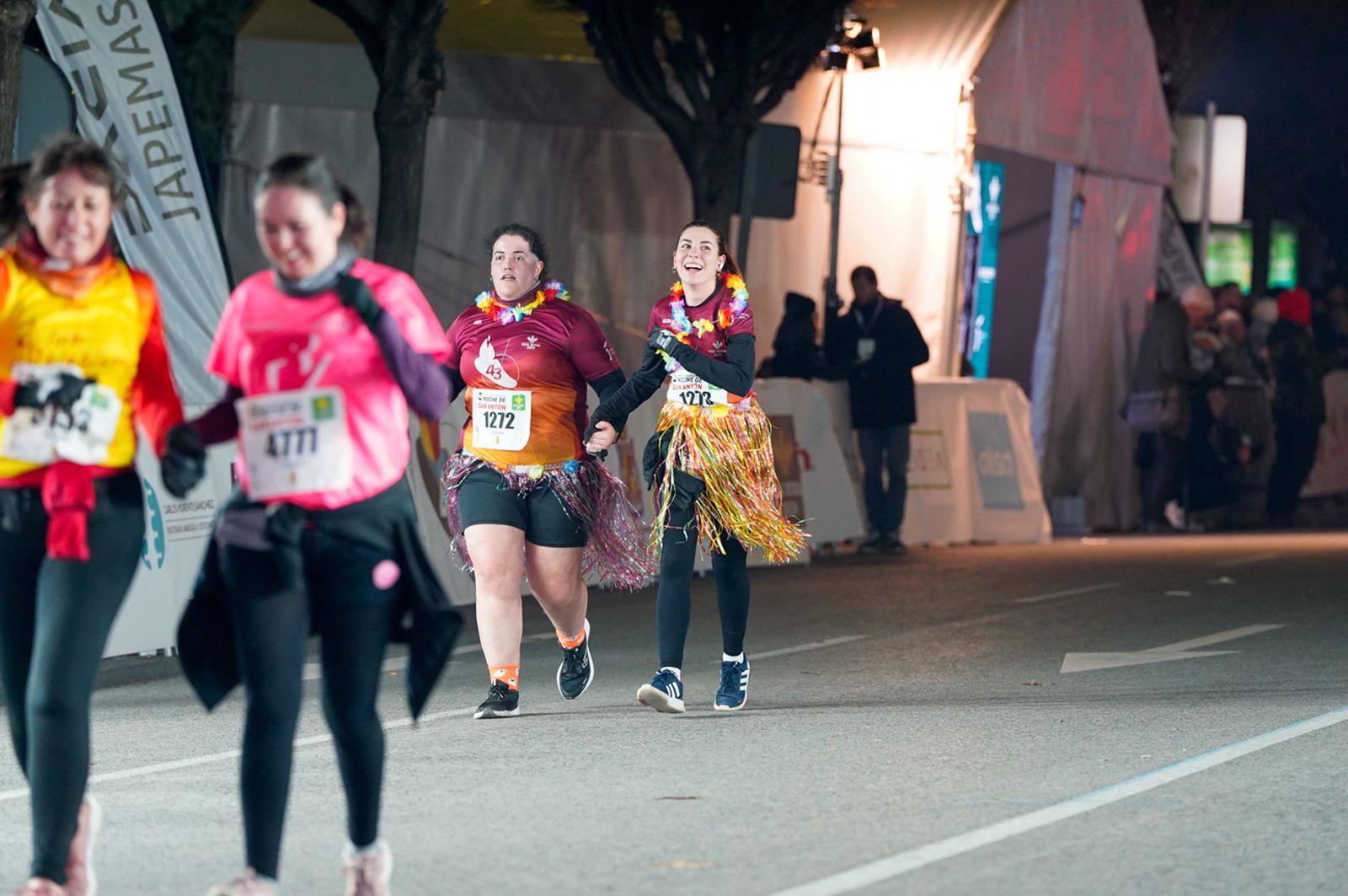 En imágenes: búscate en tu llegada a meta de la Carrera de San Antón 2026 (5)