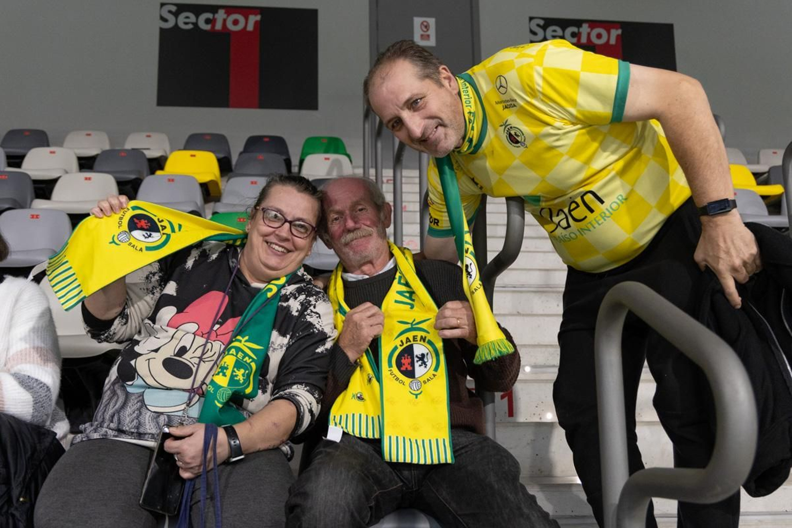 La goleada del Jaén Paraíso Interior FS ante el Viña Albali Valdepeñas, en imágenes