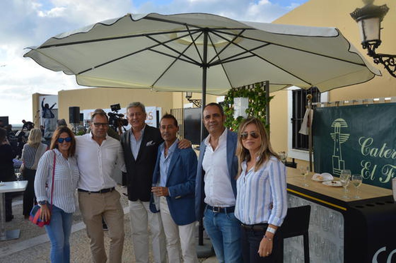 Almudena Rodríguez, Tomás Manteca, José María Gómez, Bonifacio Lombardía, Pepe Manteca y Nuria Gallego.

Foto: Ignacio Casas de Ciria
