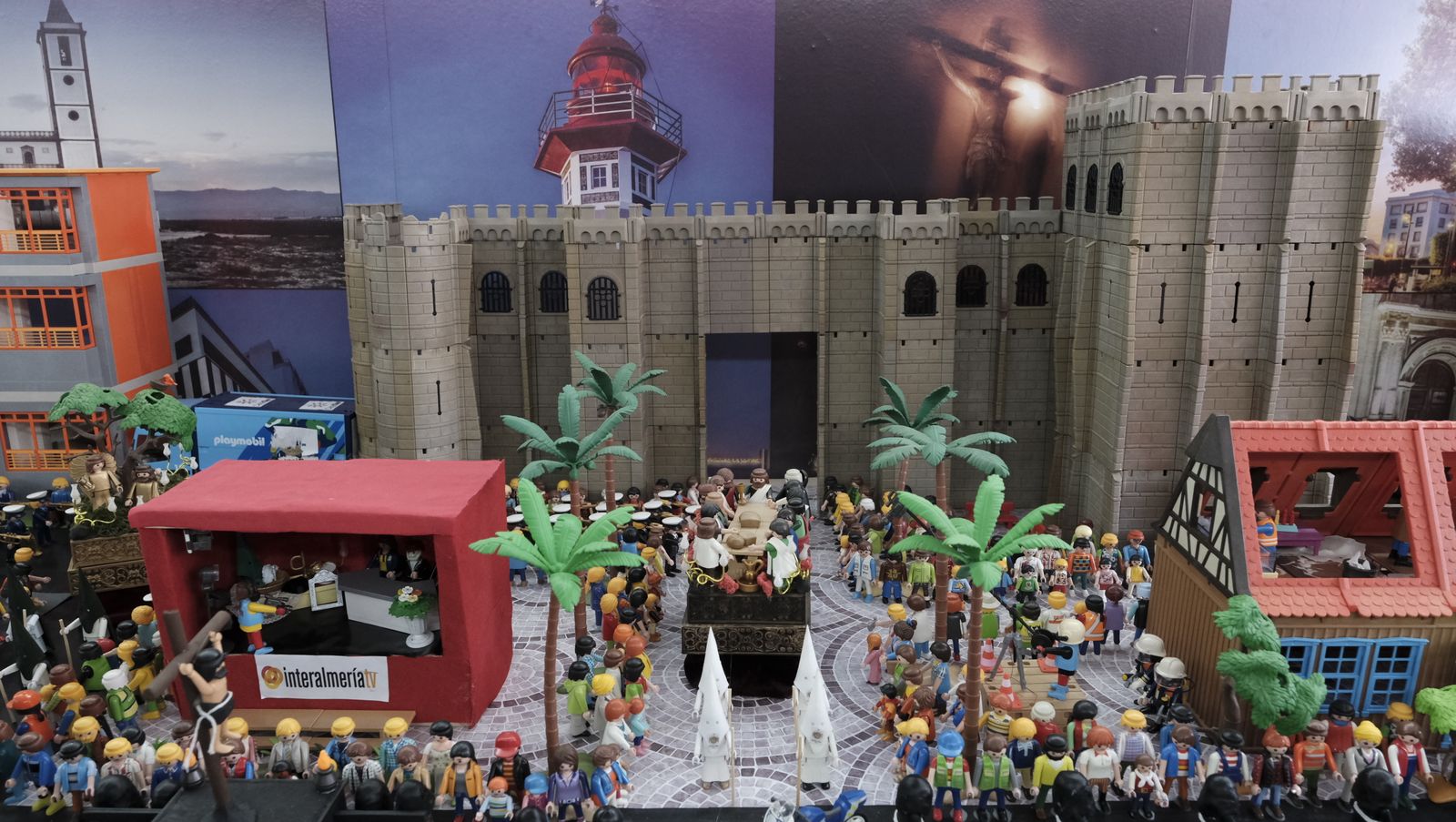 Inauguración de la exposición de playmobil de semana santa de Almería