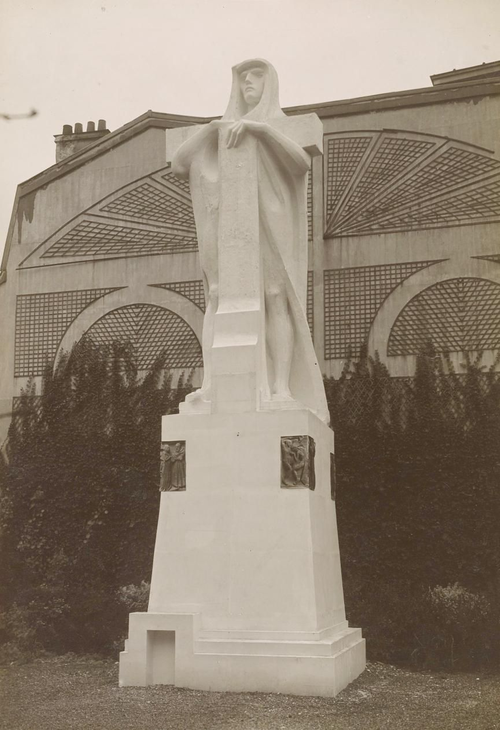 Boceto a Colón en el estudio de París.