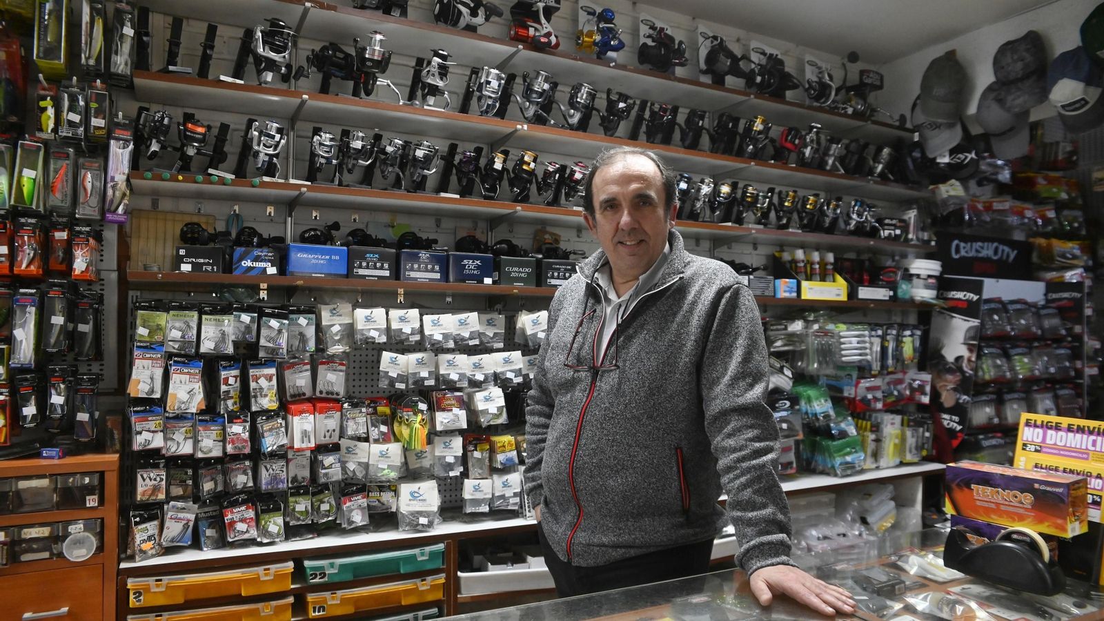 Rafael Marquez en su establecimiento