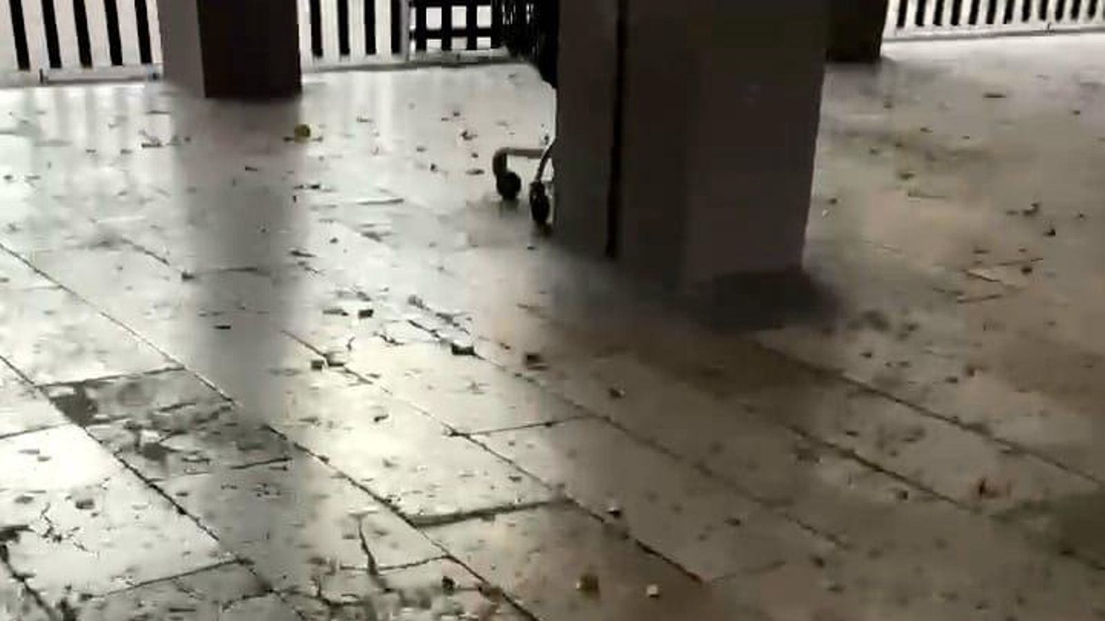 La suciedad es uno de los aspectos que destacan los vecinos de San Severiano