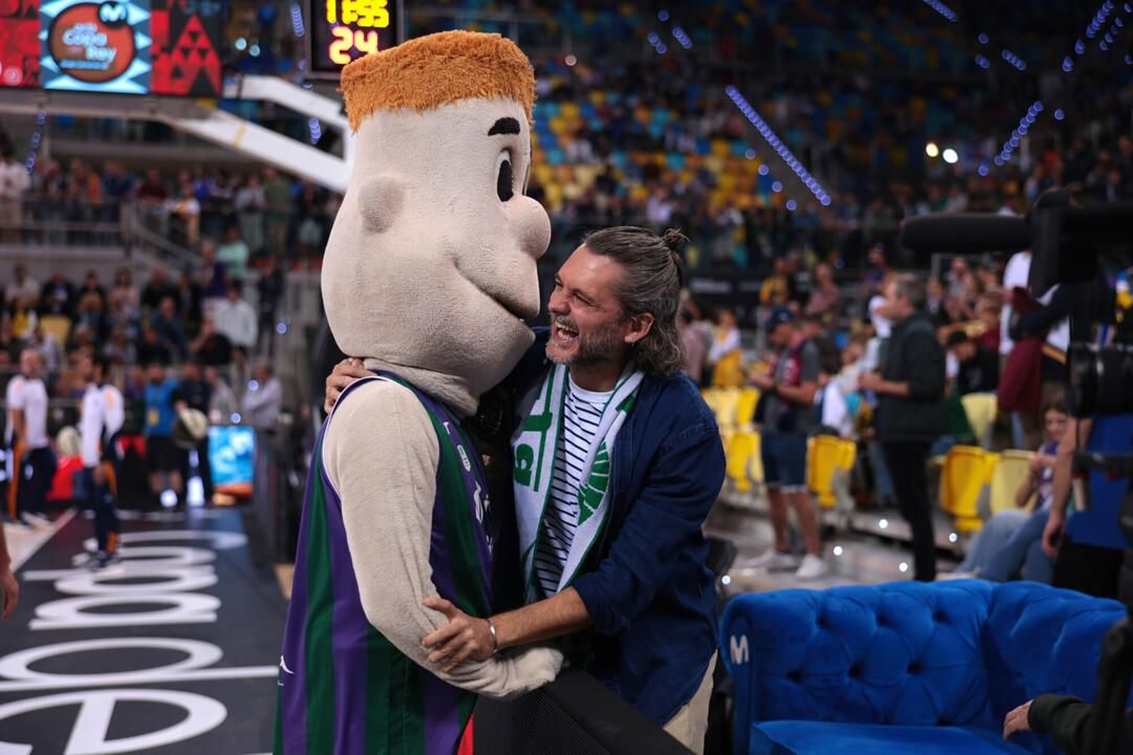 El Unicaja, campeón de Copa: Todas las imágenes del partido, la fiesta y la llegada a Málaga