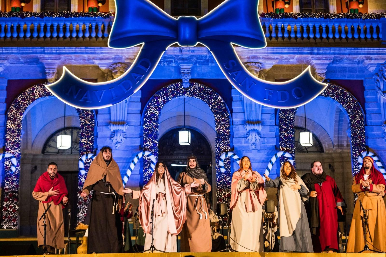 Zambomba en la plaza del Rey de San Fernando con Pepe del Morao