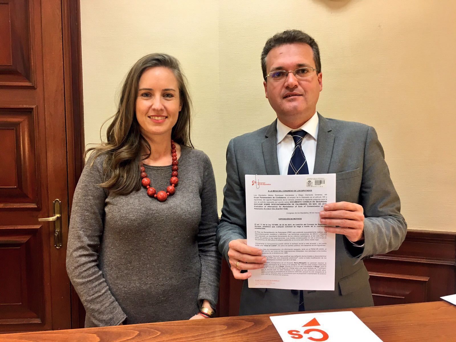 Los diputados Melisa Rodríguez y Diego Clemente.