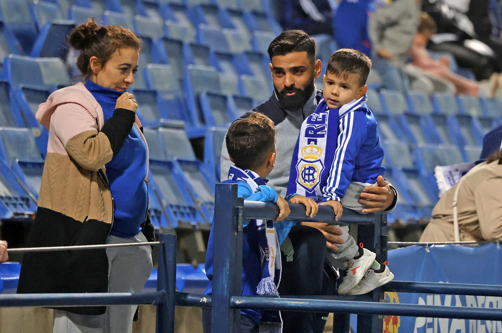 Búscate en las gradas del Nuevo Colombino en el Recre-Algeciras