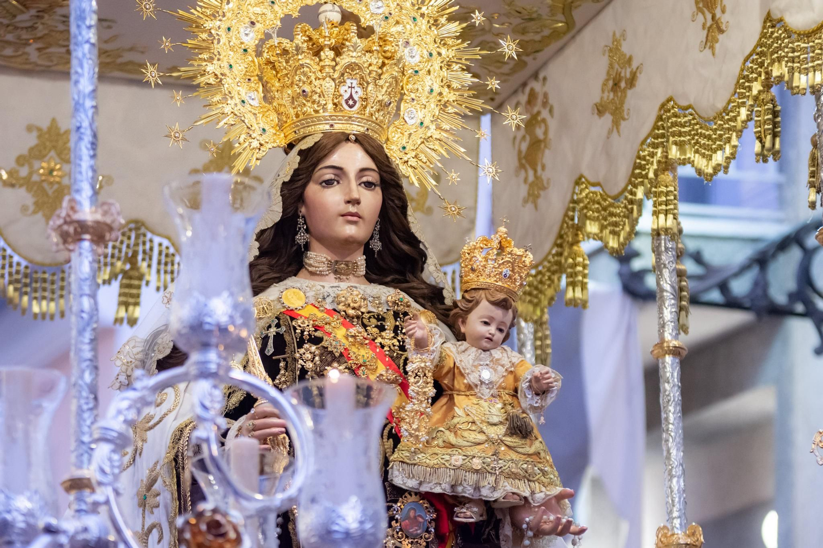 Las mejores imágenes de la procesión de clausura del Año Jubilar de la Virgen del Carmen en Rute