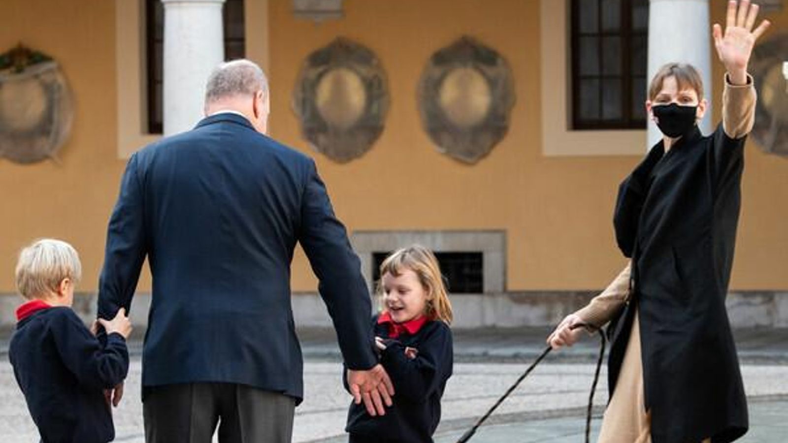 La princesa Charlene, hace una semana, en el reencuentro en el Principado con su esposo, Alberto de Mónaco, y sus hijos.