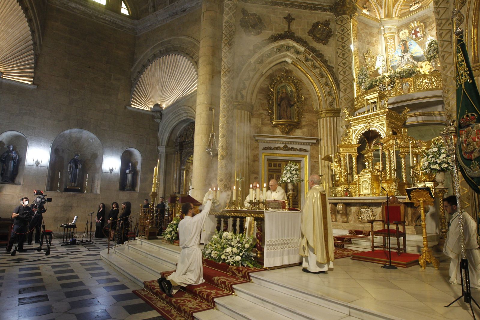 Fotogalería misa V Centenario Hermandad Virgen del Mar. Almería