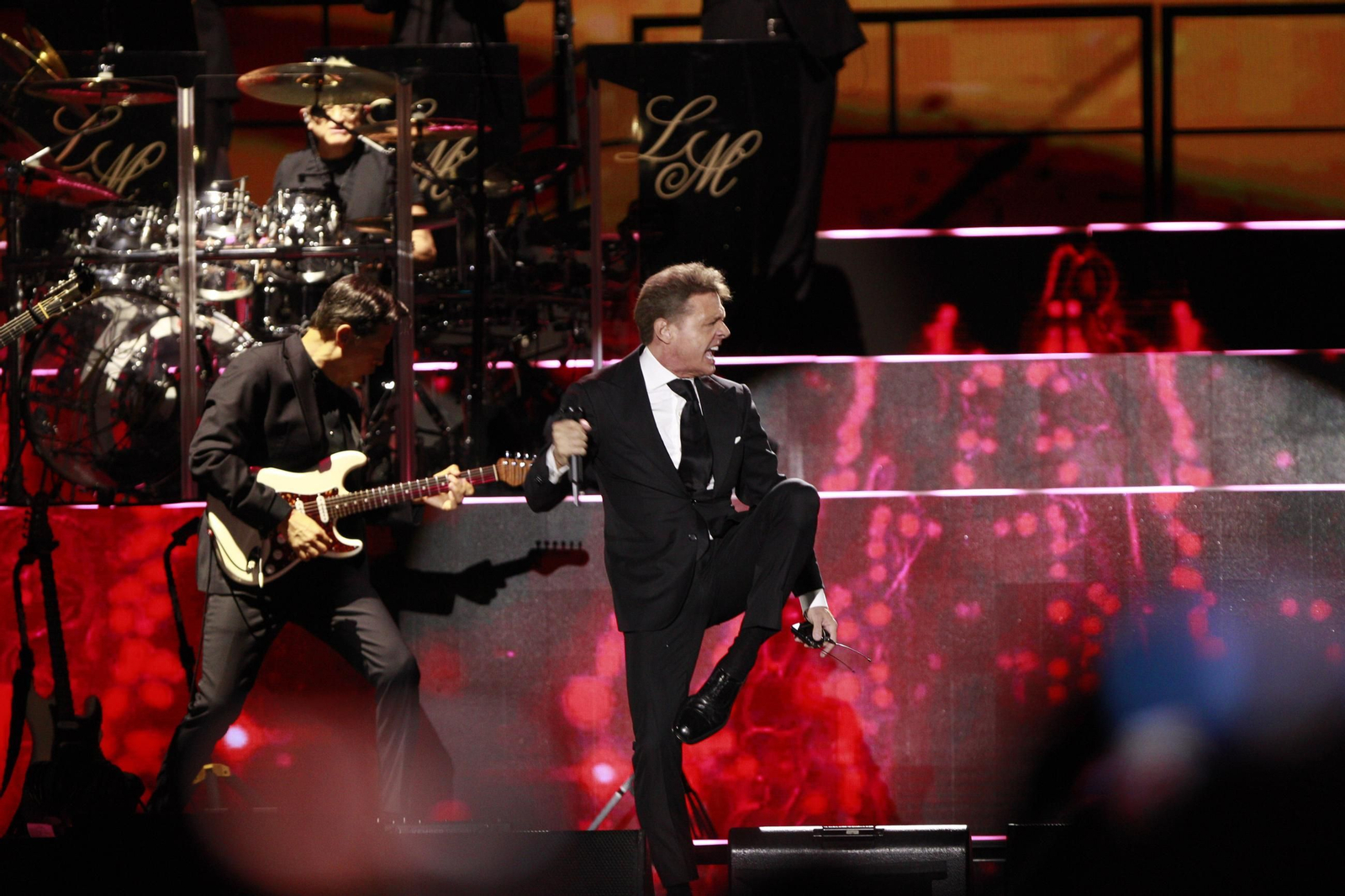 Luis Miguel encandila en su concierto de Roquetas de Mar, en imágenes