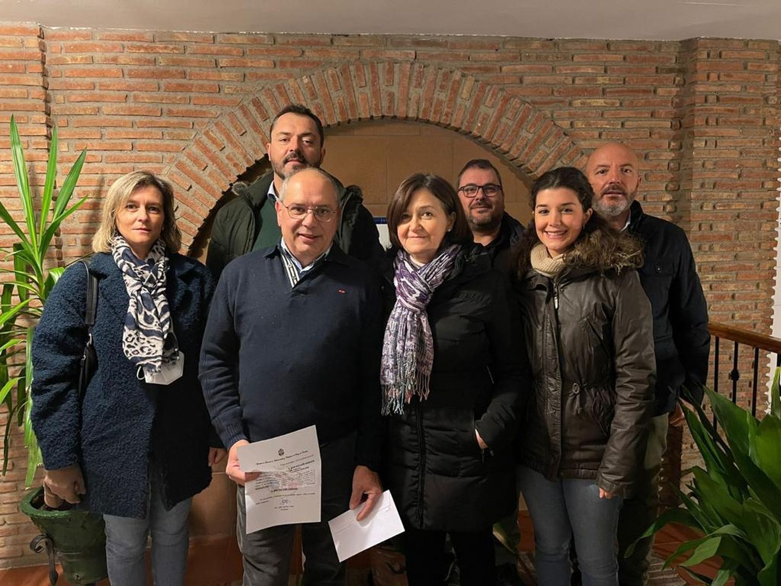 José del Caño Delgado, en el centro, Cofrade Ejemplar de Priego de Córdoba.