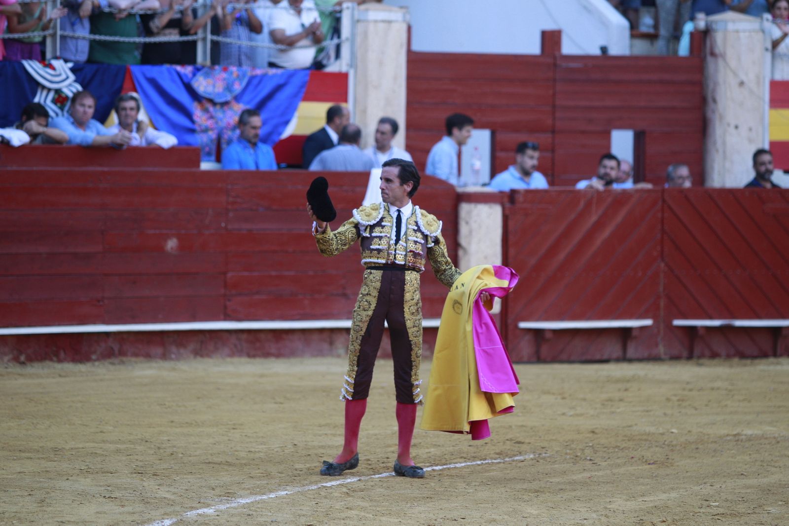 Imágenes del triunfo del torero almeriense Jorge Martínez el día de su alternativa