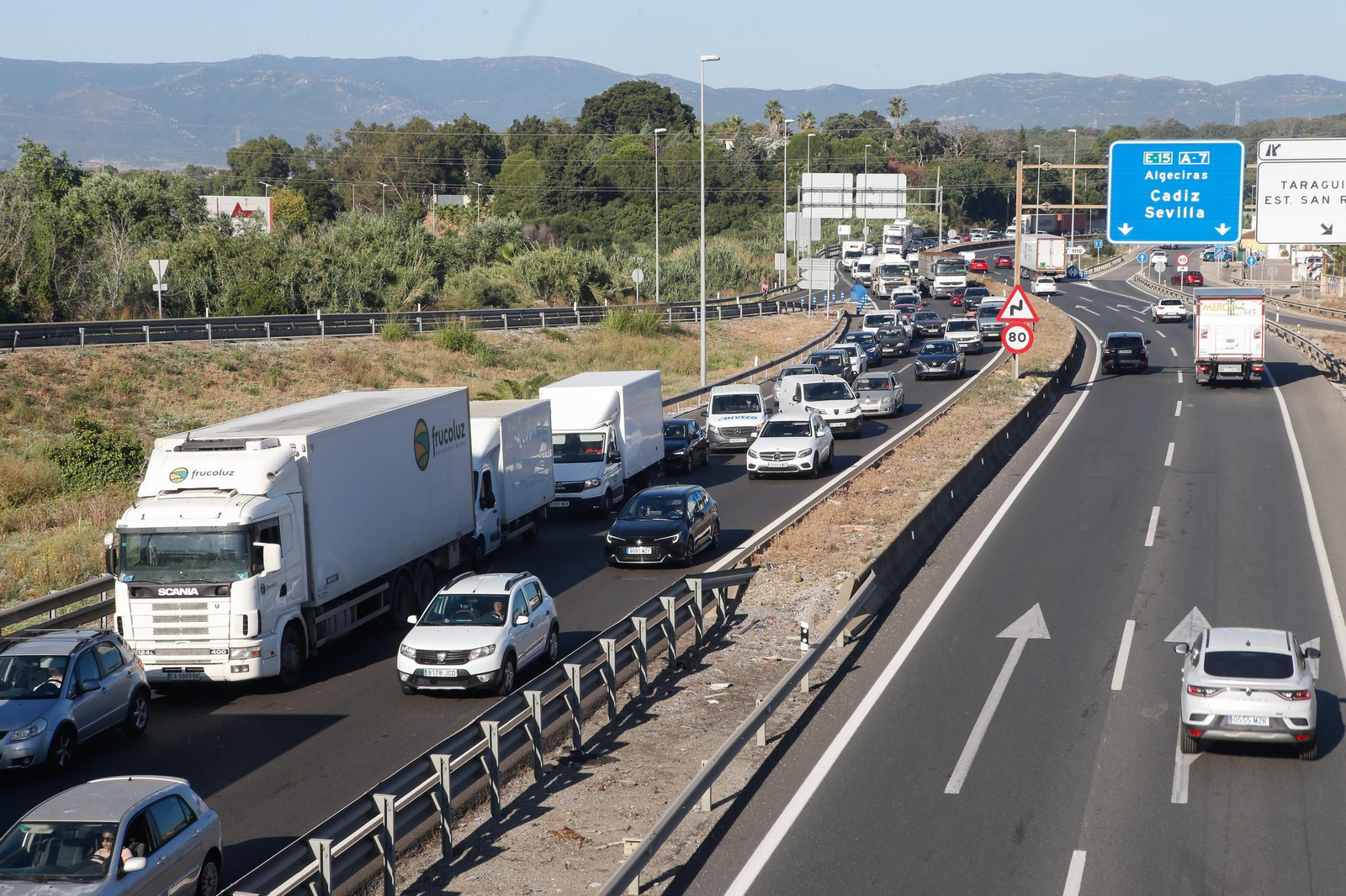 Fotos de la jornada del jueves de la huelga del metal en el Campo de Gibraltar
