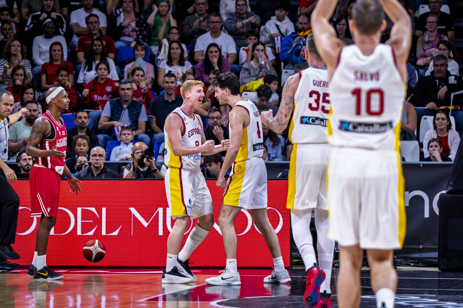 España y Alberto Díaz doman a Georgia