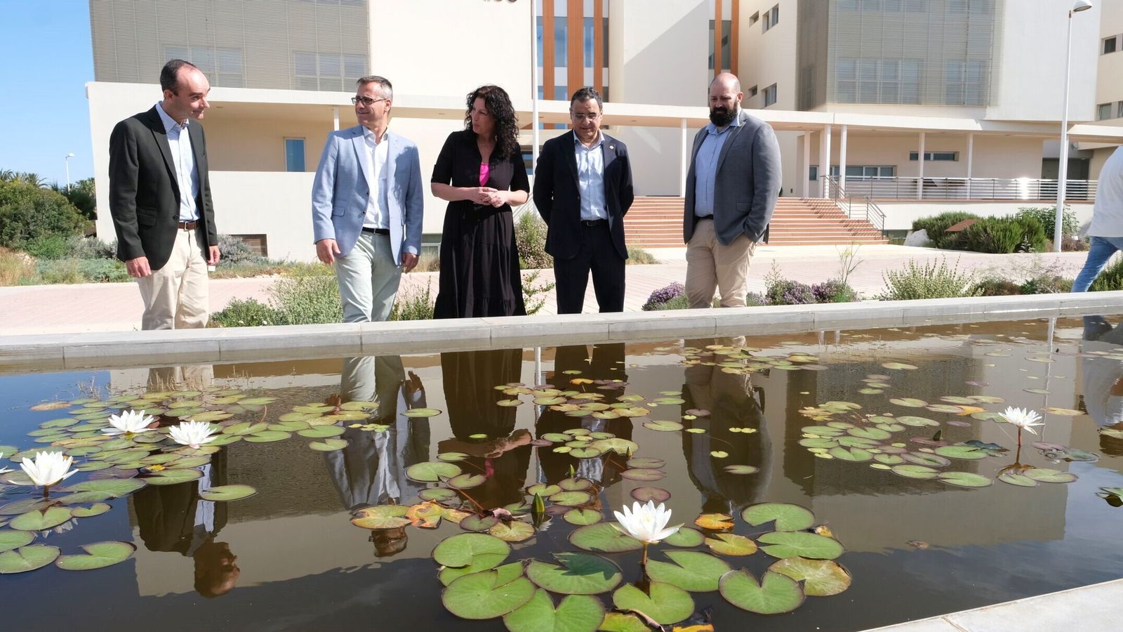 La visita institucional ha sido guiada por el personal de CEOUAL y con el rector José J. Céspedes como anfitrión