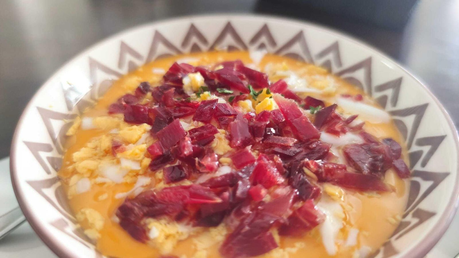 Salmorejo Vita con sus virutitas
