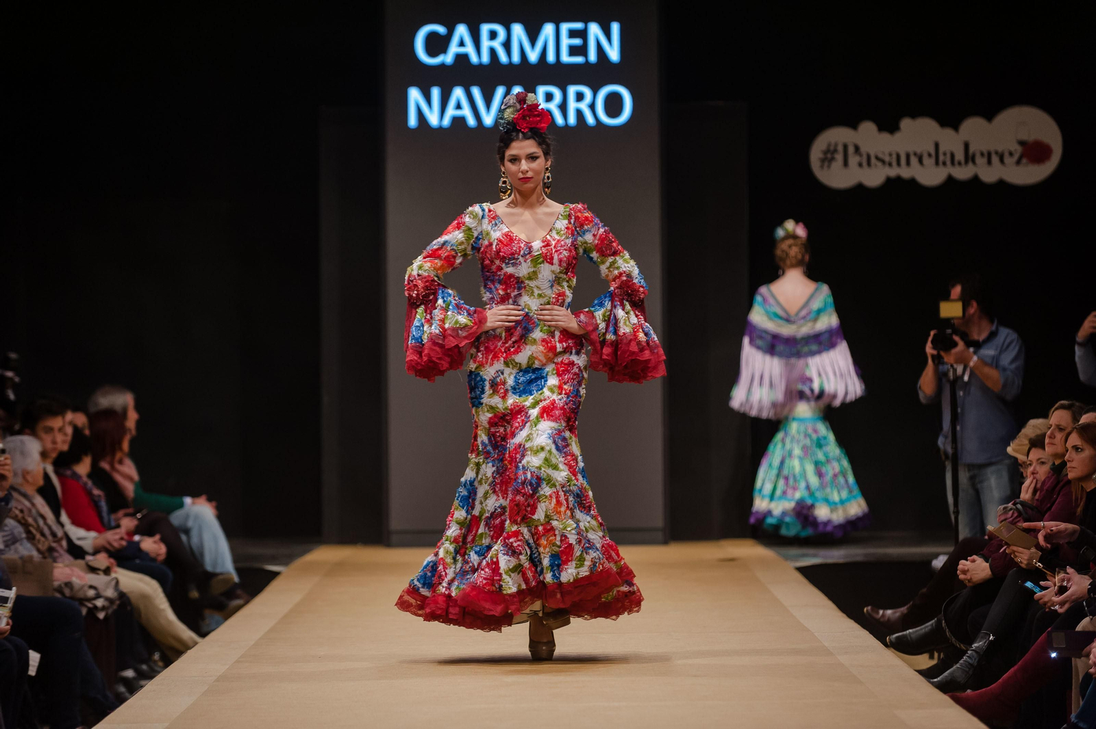 El desfile de Carmen Navarro, en imágenes