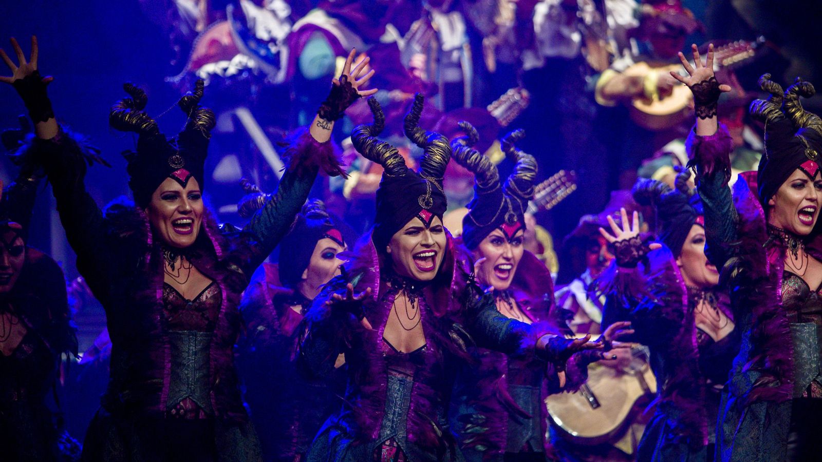 Coro Al sonar las doce.