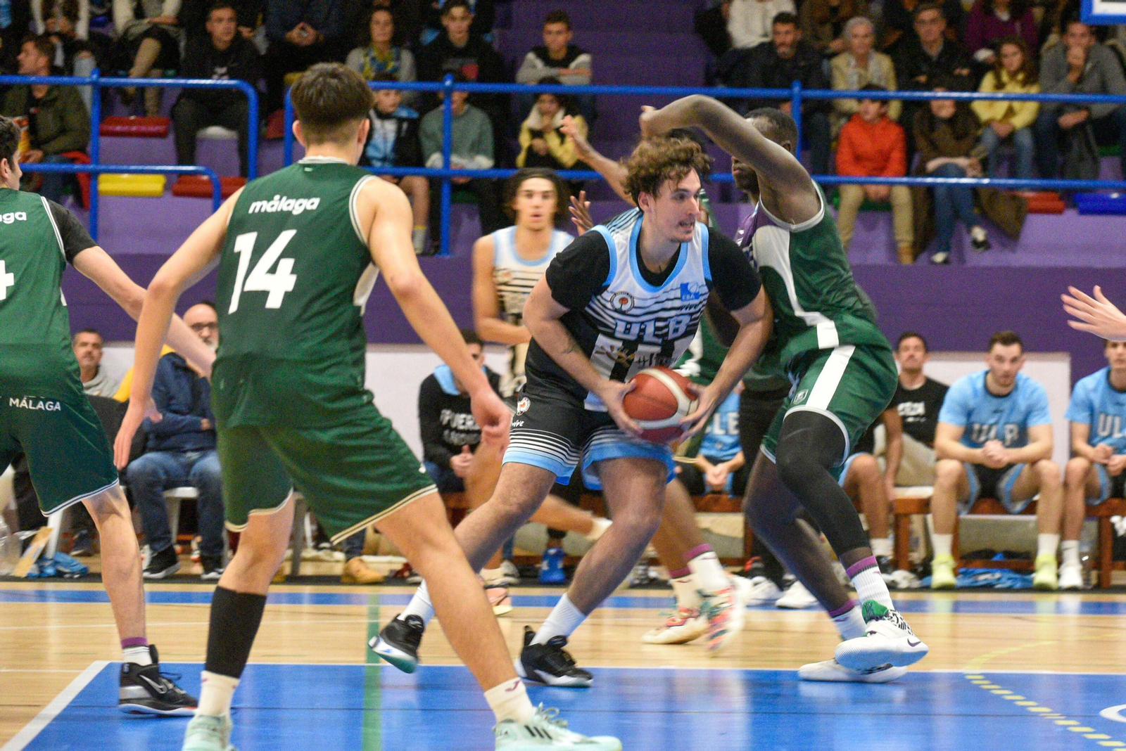 El Unicaja de EBA gana en la línea