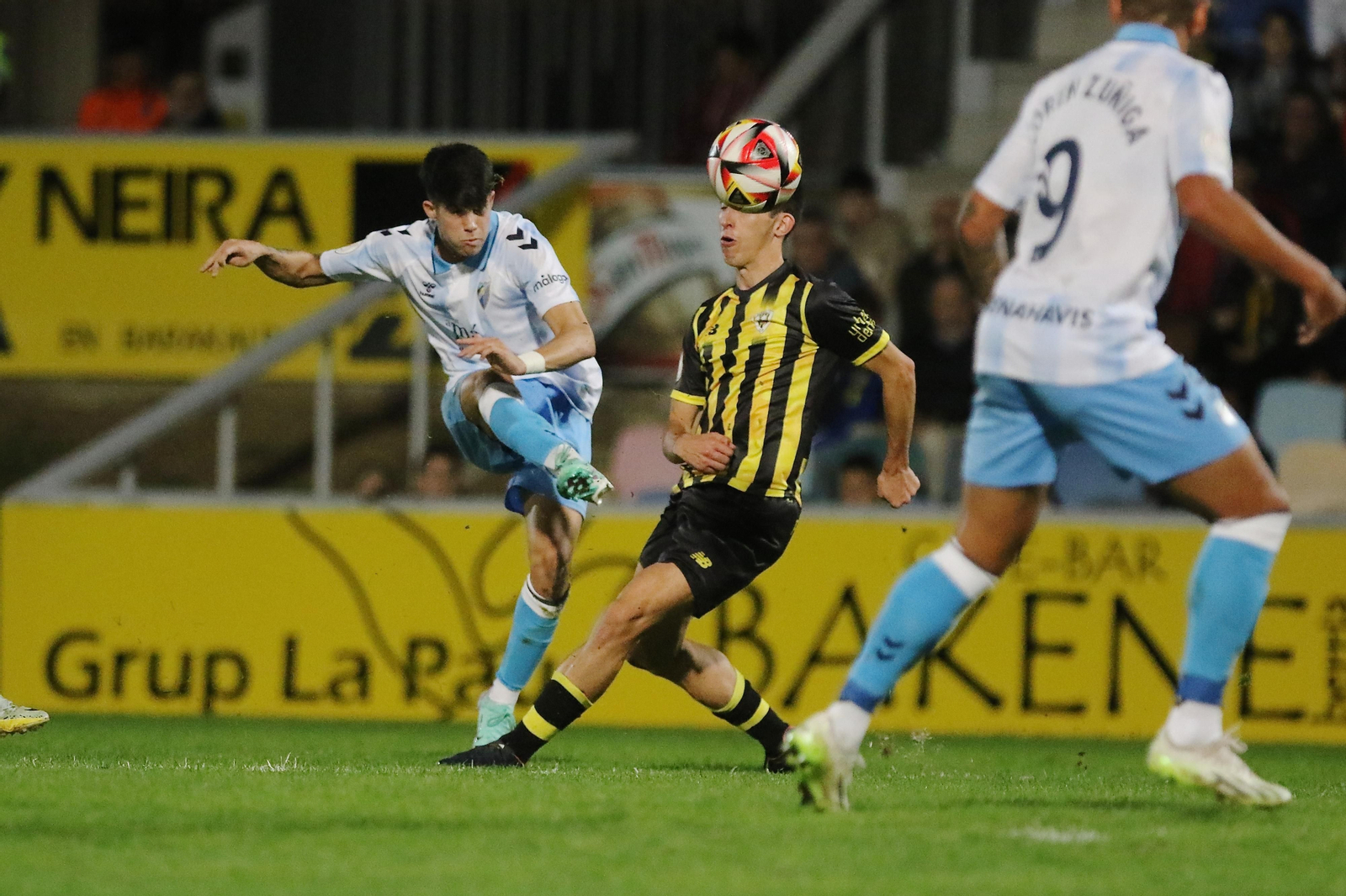 El Barakaldo-Málaga CF, en fotos
