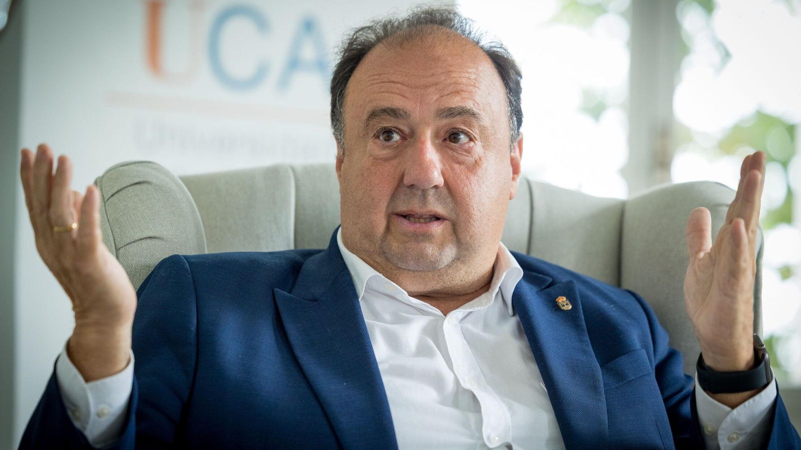 El rector de la Uniersidad de Cádiz, durante la entrevista. El rector de la Uniersidad de Cádiz, durante la entrevista.