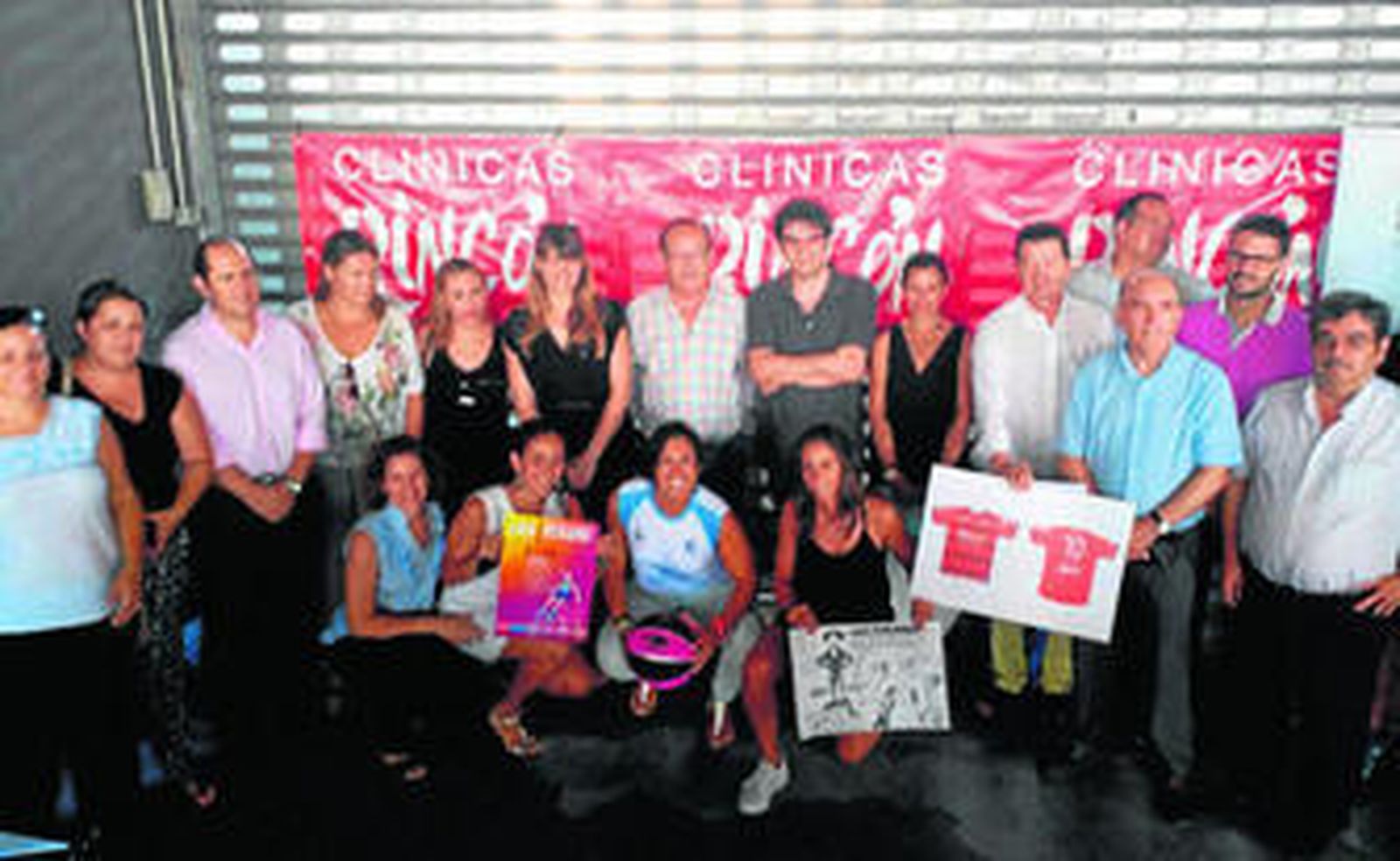 Imagen de la presentación del torneo, en los bajos de La Rosaleda.
