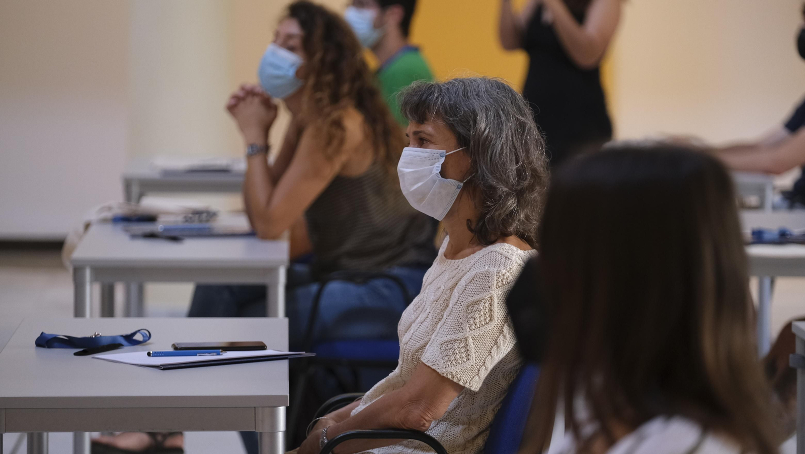 Fotogalería inicio XXII Cursos de Verano de la Universidad de Almería. Roquetas de Mar.