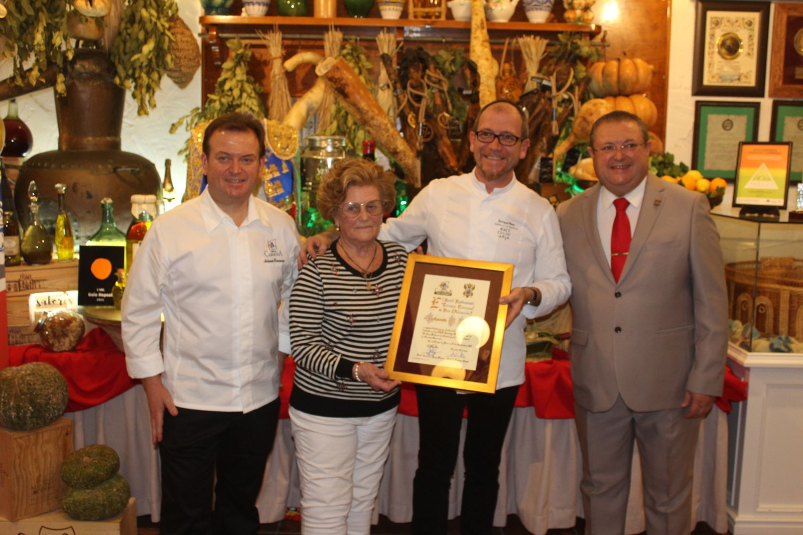 La primera faena de las jornadas del toro bravo en Terraza Carmona, en imágenes